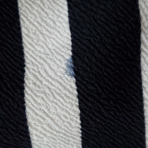 STRIPED SKIRT SET - Picture 4 of 4